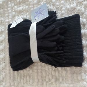 New York and company scarf and gloves set